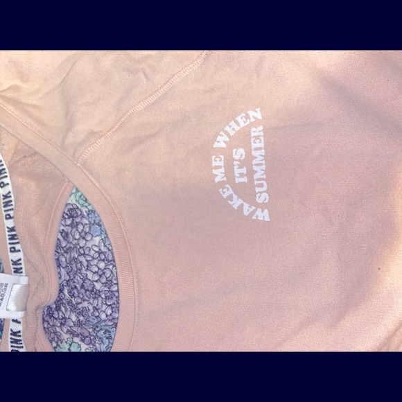 Pink/vs “wake me up when it’s summer” shirt - Picture 3 of 3
